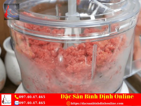Xay Thịt Bò Làm Chả Bò